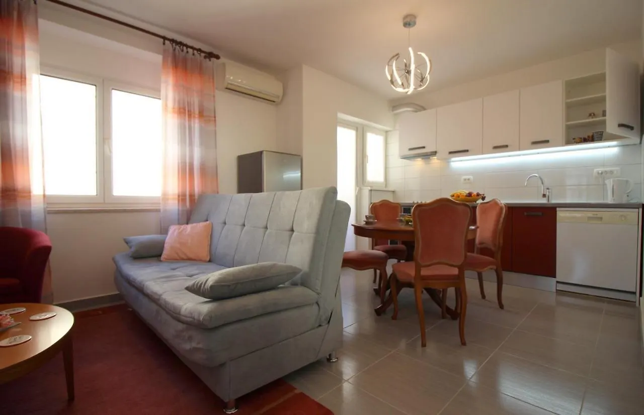 Apartment Agata In City Center Poreč
