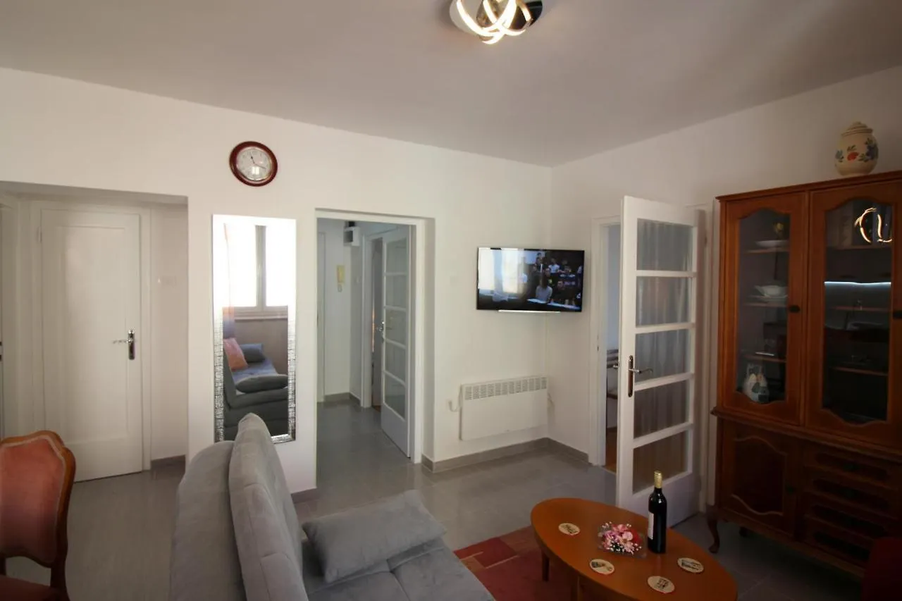 Apartment Agata In City Center Poreč 0*,